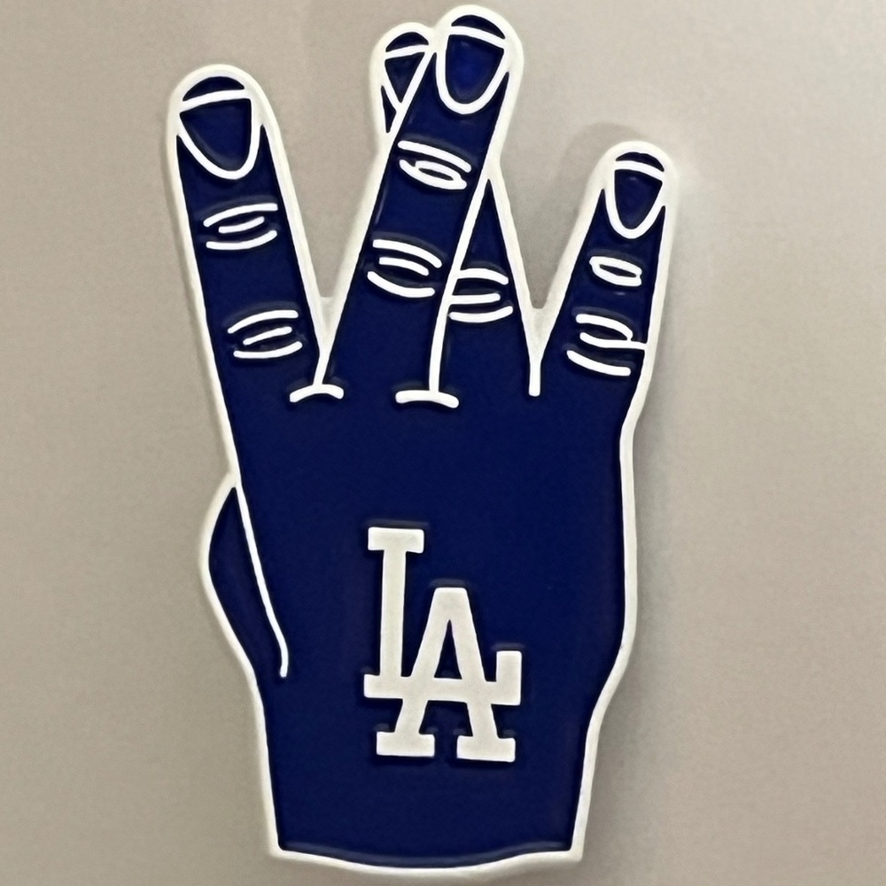 LA Dodgers Foam Finger Hat Pin Pins Streetwear Hats Bag Baseball Fitted New Era